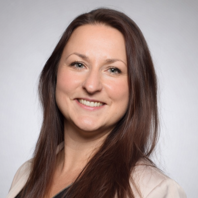 Janine Winkelmann, Marketing & Kommunikation bei Winkelmann Finanzberatung